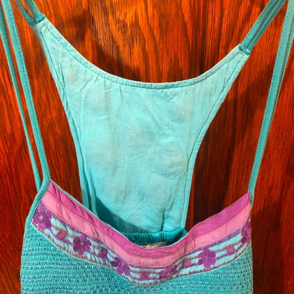 Surf babe tank with beautiful embroidery. - Picture 3 of 4